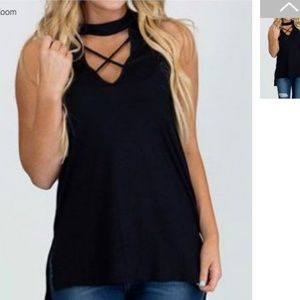 Choker criss cross black tank